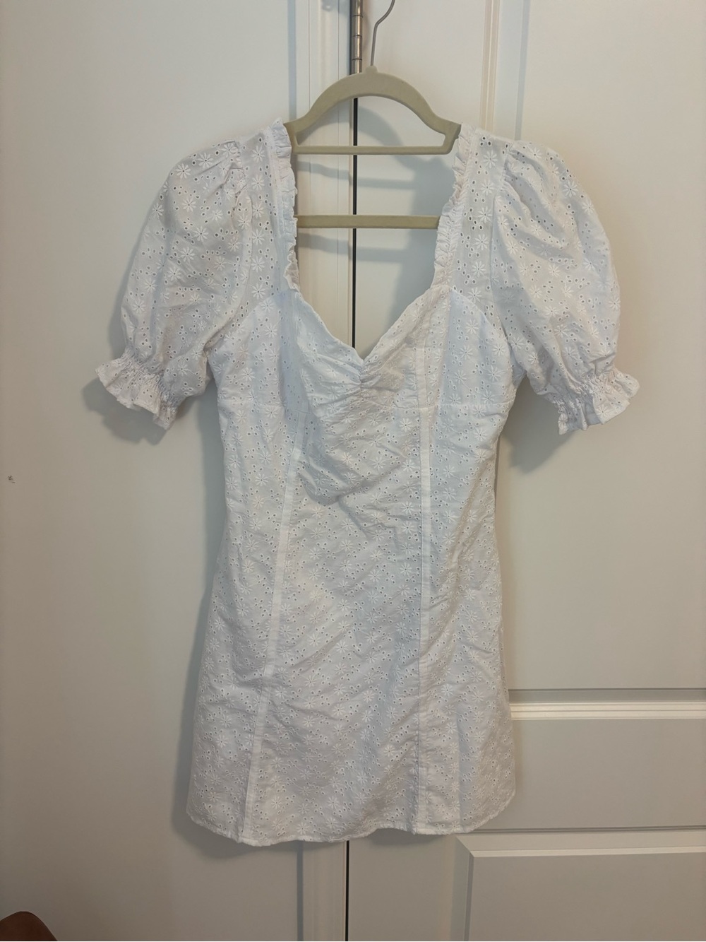 Women's White Eyelet Puff Sleeve Mini Dress